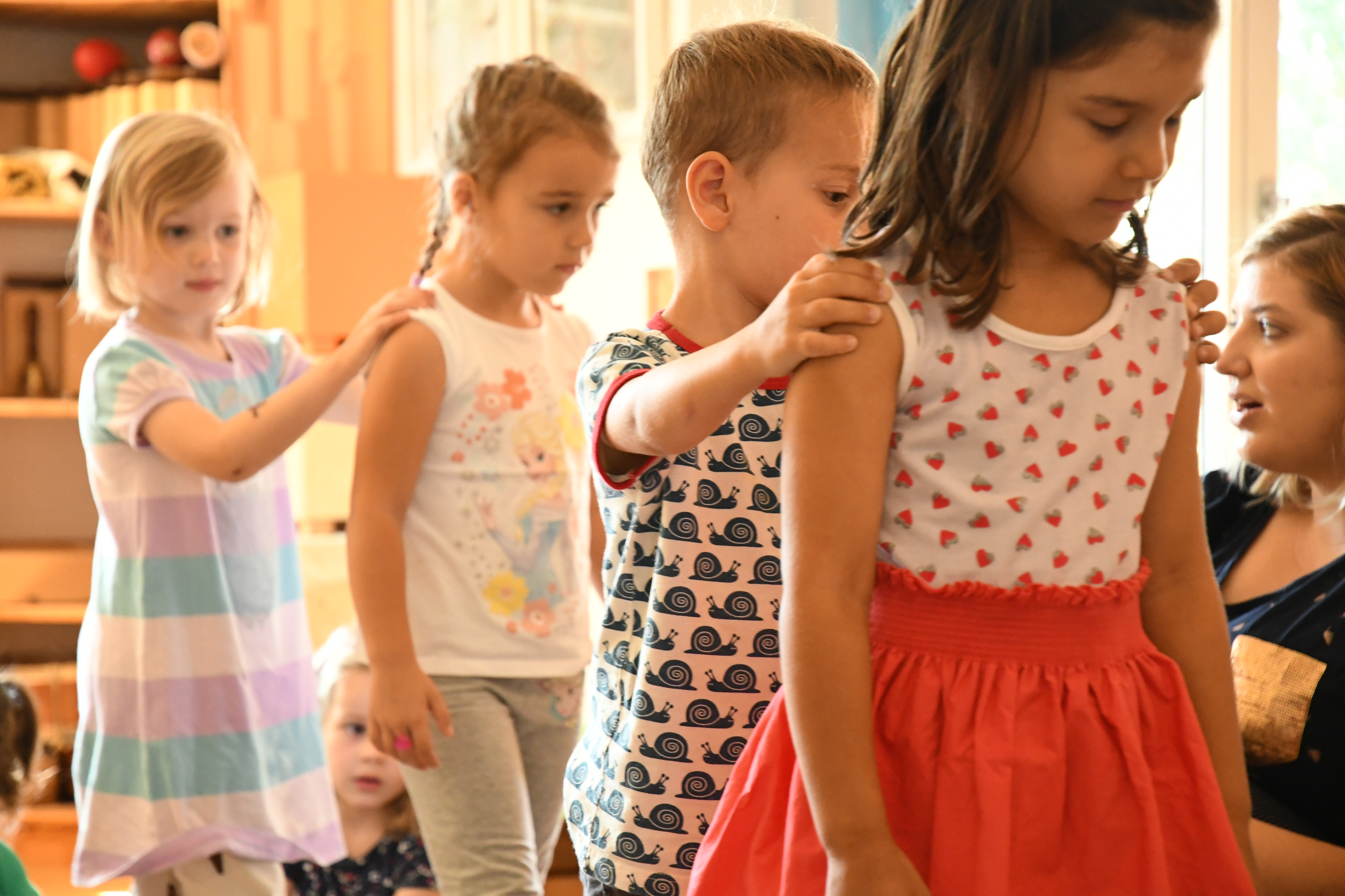 Kinder im montessori kinderhaus sursee