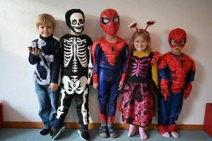 Elterenabend und Halloween